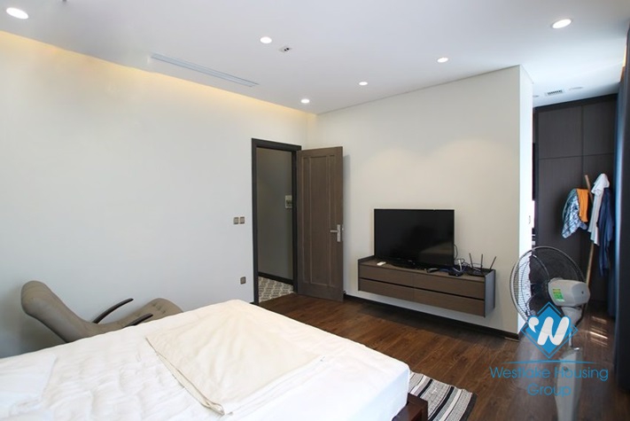 Beautiful villa for rent in Vinhomes Riverside, Hanoi